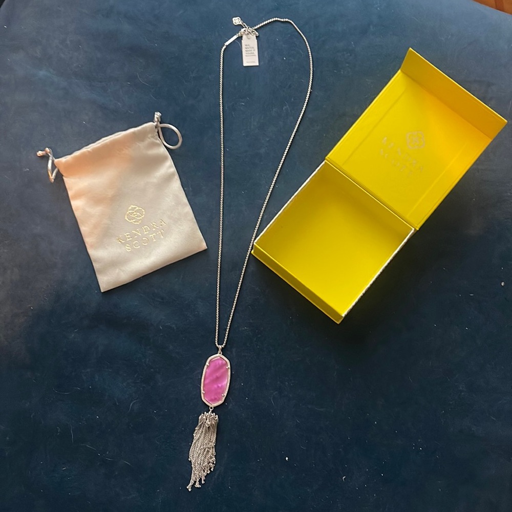 Kendra Scott Elisa Silver Pendant Necklace in Azalea Illusion Tassel